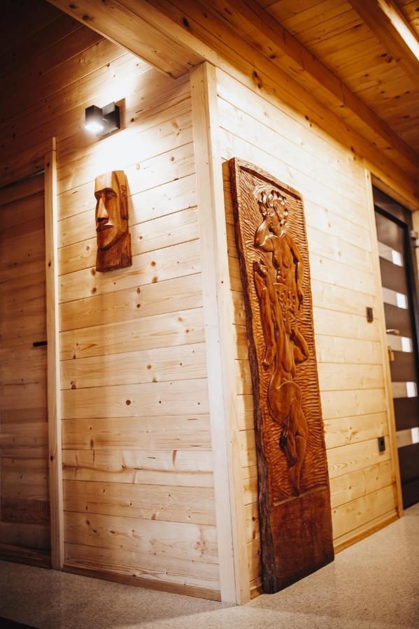 Holiday Home Nightswim Inn Vrbovec Bagian luar foto